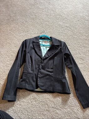 Sz M (cropped-runs small) Xhilaration Black Women's Blazer
